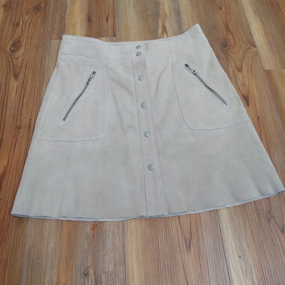 BLANKNYC Genuine Leather Snap Front Suede Miniskirt Size 26 - Picture 3 of 7